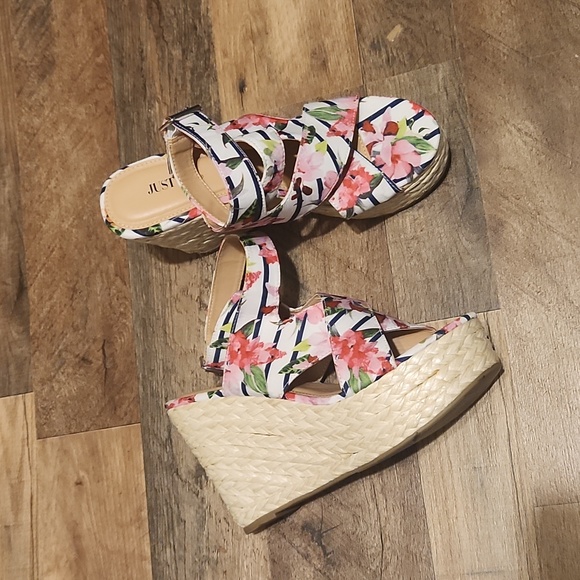 Wedges - Picture 3 of 9